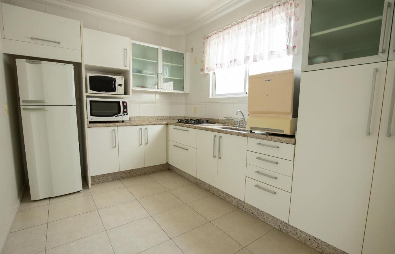 Amplo Apartamento De 3 Quartos No Centro De Balneario Camboriu N1859 Apartment Bagian luar foto