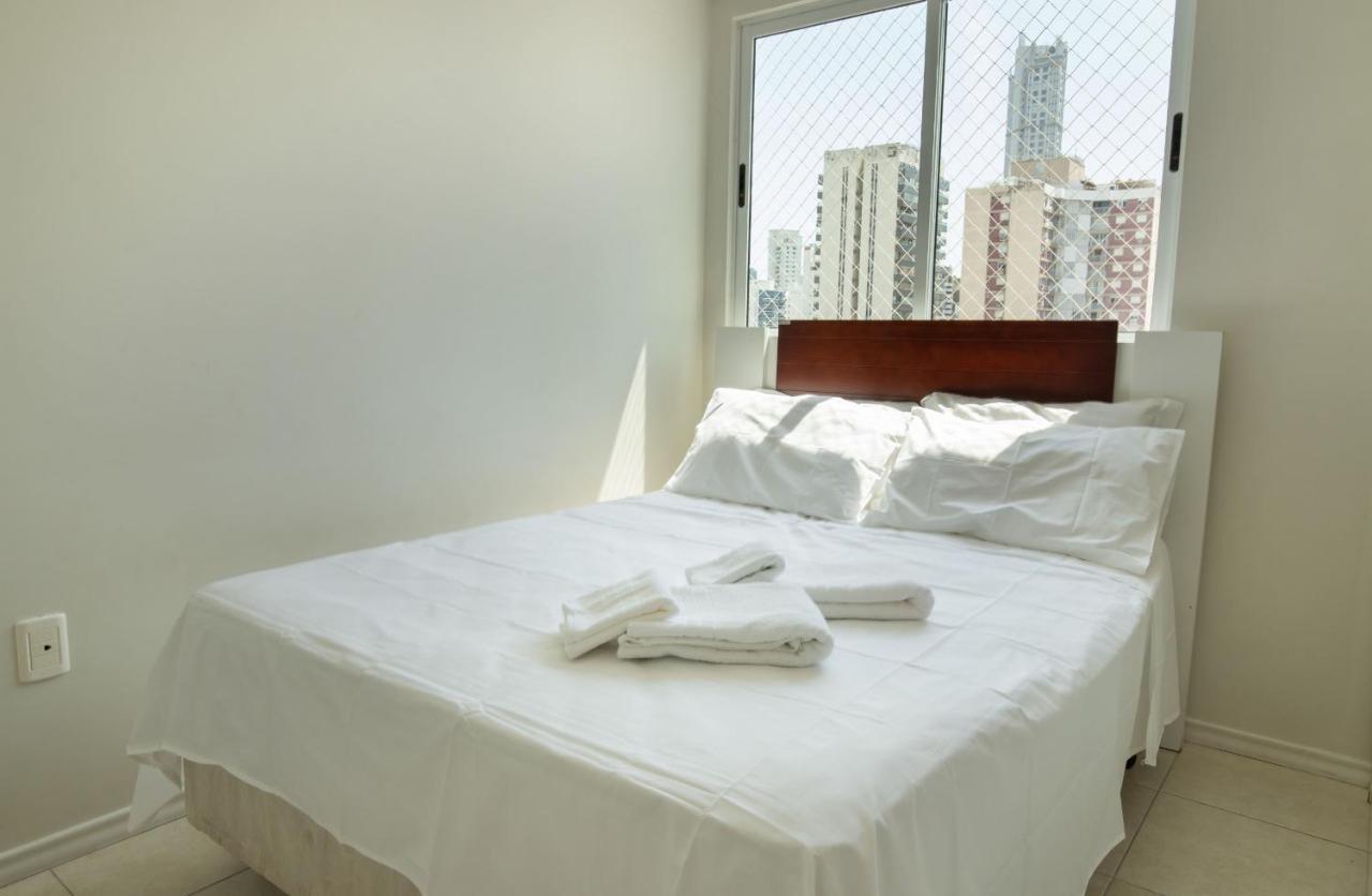 Amplo Apartamento De 3 Quartos No Centro De Balneario Camboriu N1859 Apartment Bagian luar foto